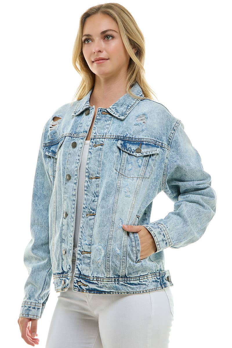 Boyfriend's Denim  jacket for the roomy and relaxed fit