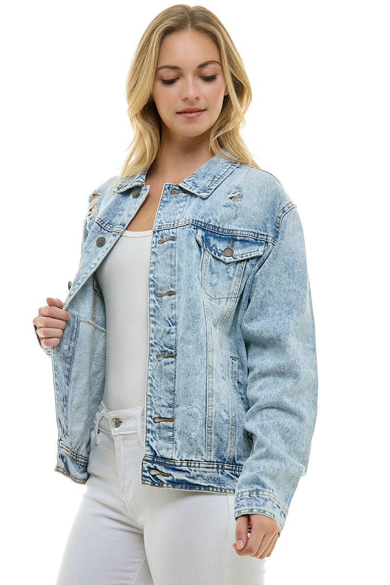 Boyfriend's Denim  jacket for the roomy and relaxed fit