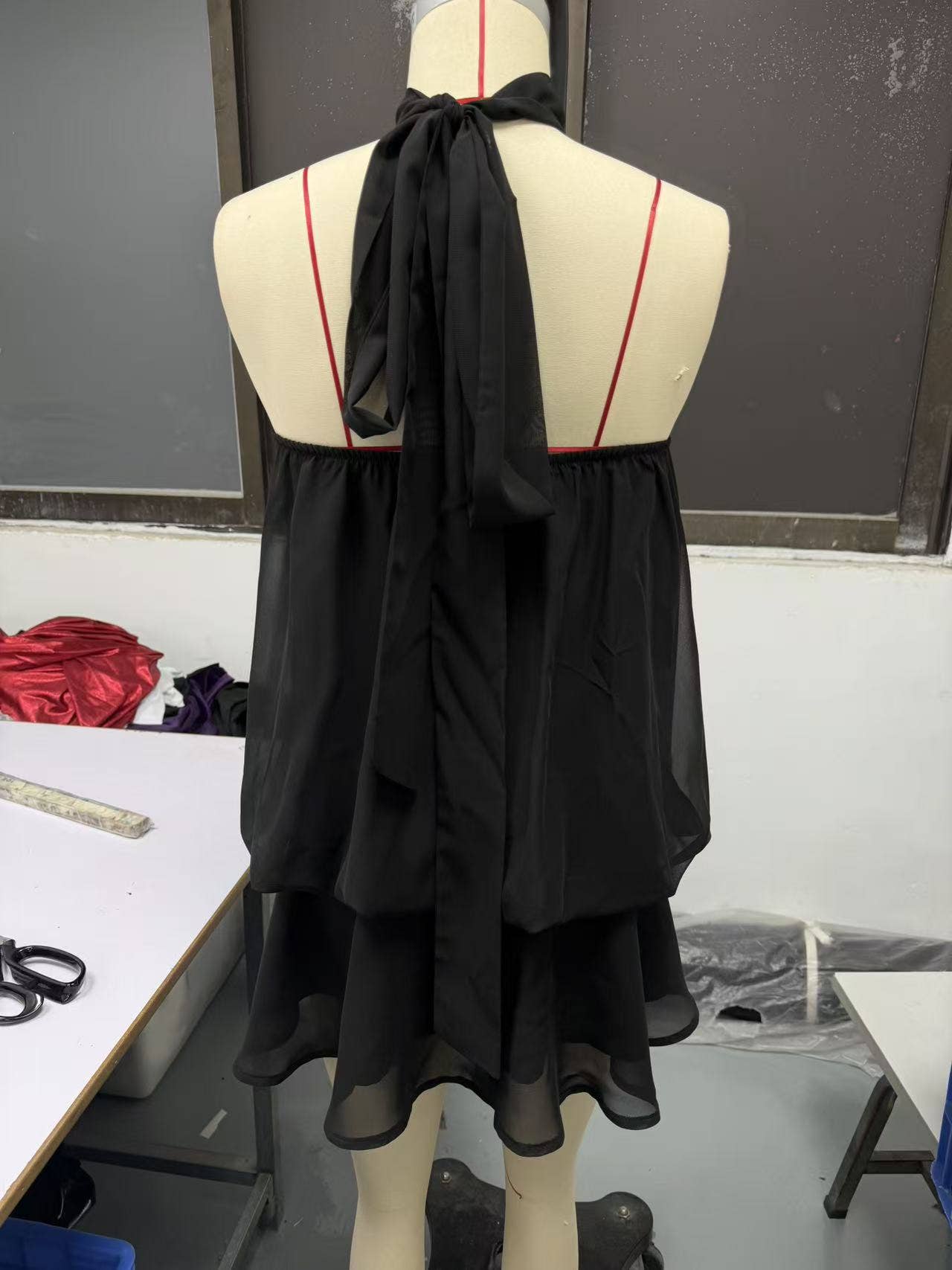 Sexy backless neck-baring puff-sleeved dress