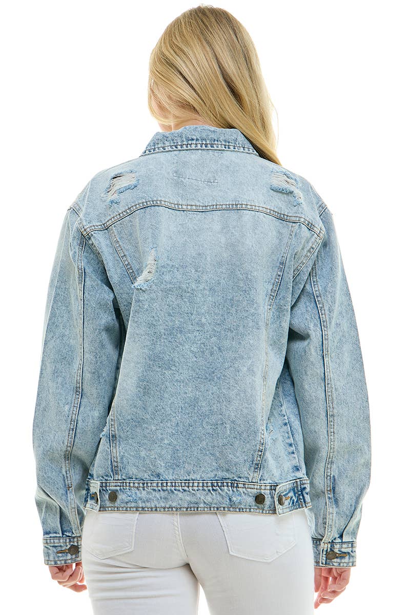 Boyfriend's Denim  jacket for the roomy and relaxed fit