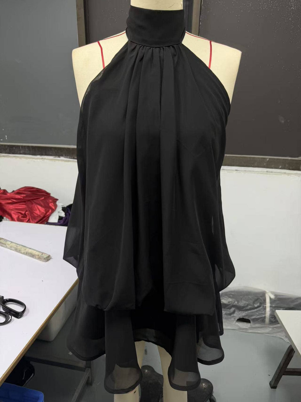 Sexy backless neck-baring puff-sleeved dress